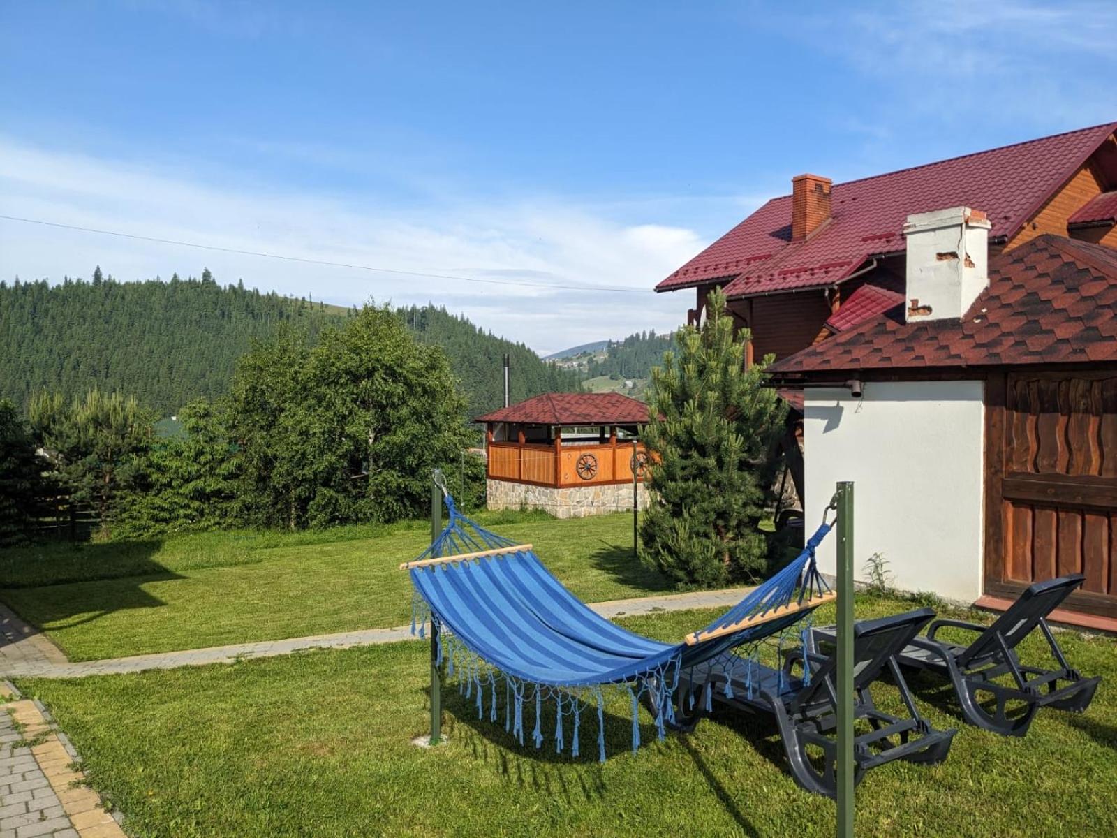 Hotel Aura Karpat à Bukovel Extérieur photo