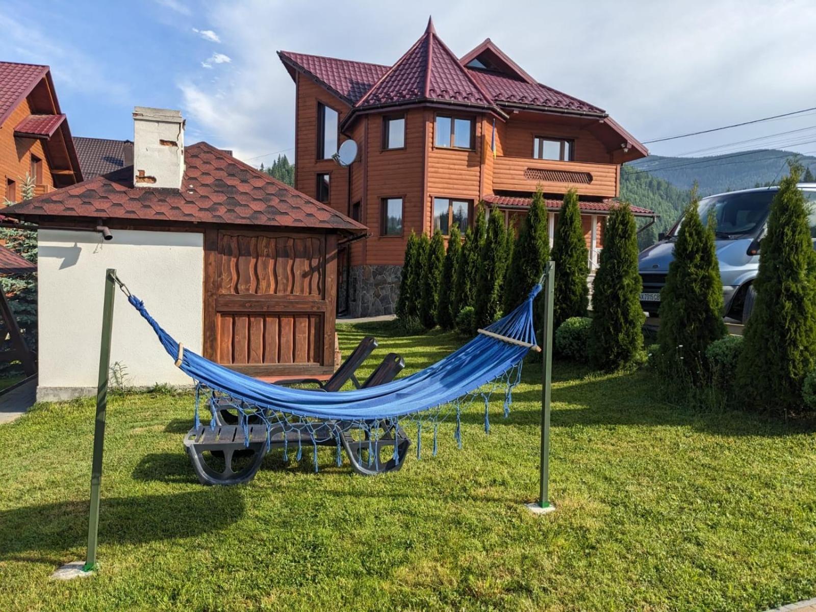 Hotel Aura Karpat à Bukovel Extérieur photo