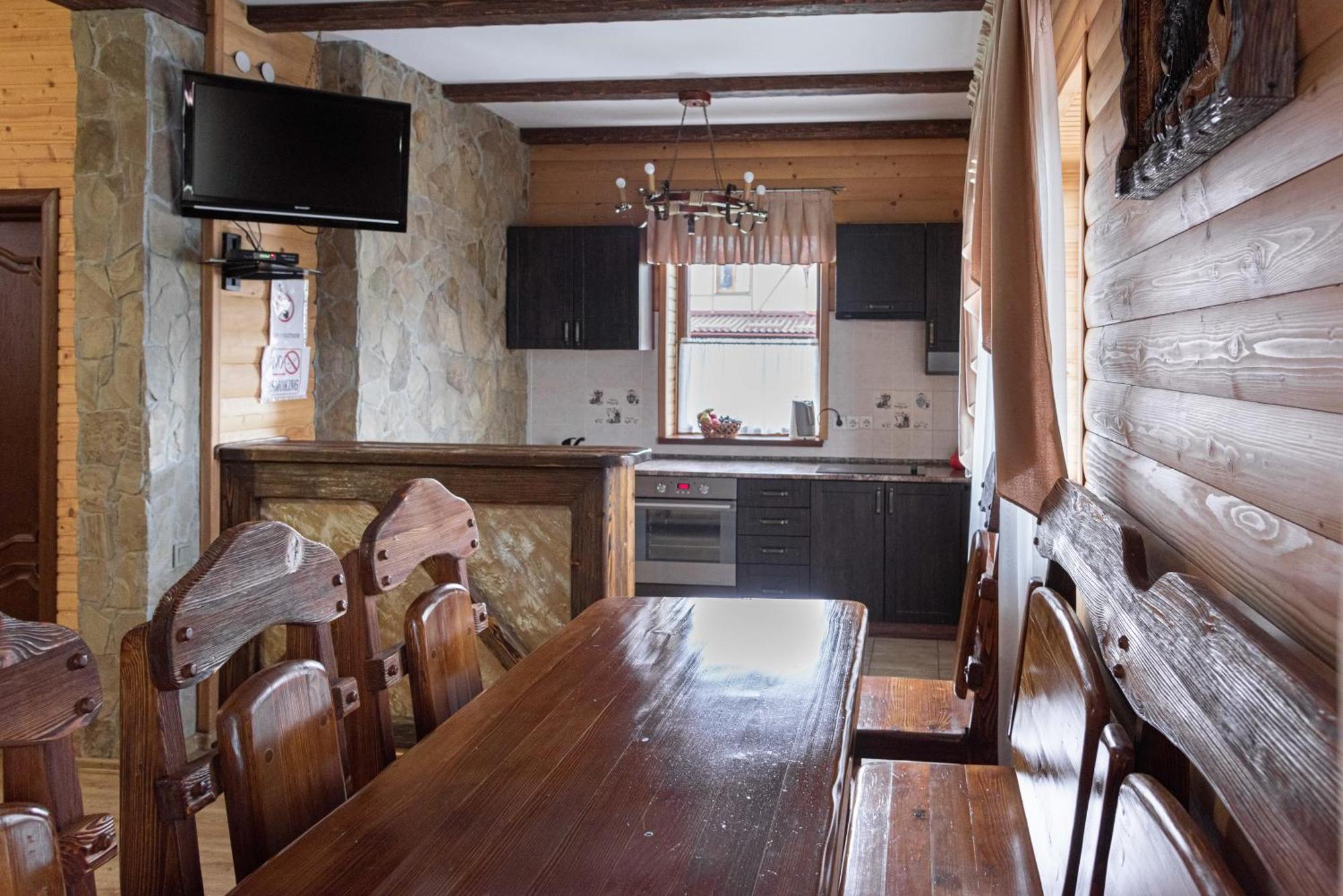 Hotel Aura Karpat à Bukovel Extérieur photo