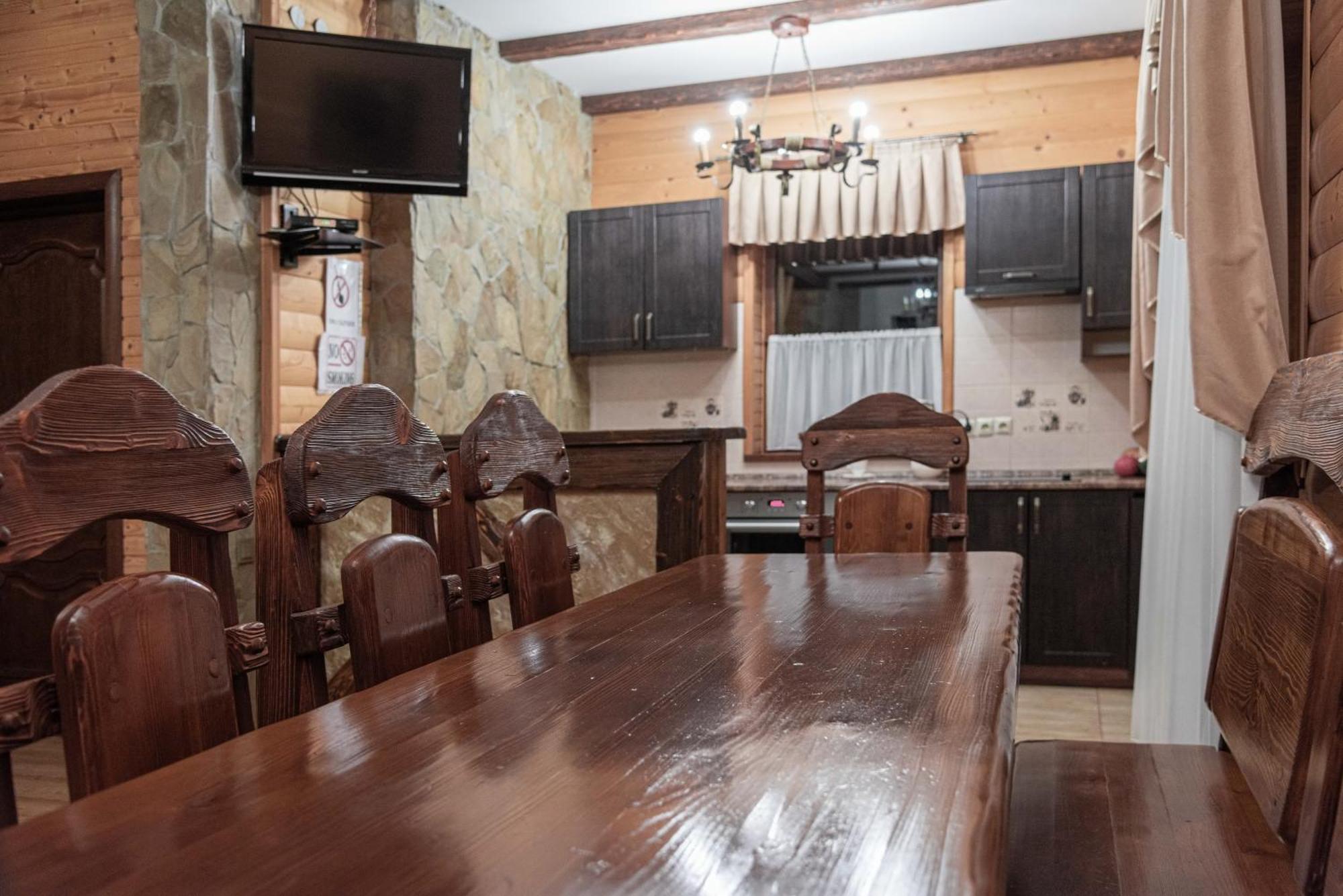 Hotel Aura Karpat à Bukovel Extérieur photo