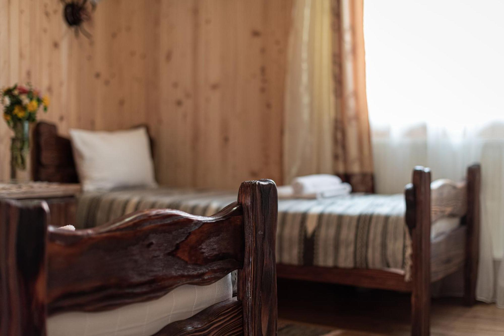 Hotel Aura Karpat à Bukovel Extérieur photo